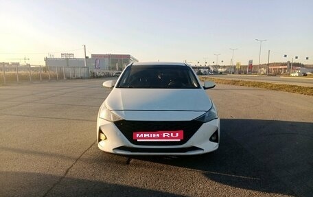 Hyundai Solaris II рестайлинг, 2020 год, 1 000 000 рублей, 2 фотография