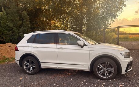 Volkswagen Tiguan II, 2018 год, 2 200 000 рублей, 5 фотография