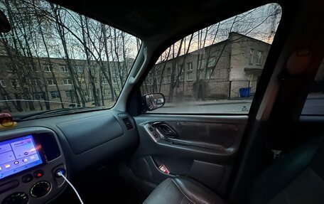 Ford Escape II, 2003 год, 380 000 рублей, 18 фотография