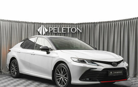 Toyota Camry, 2021 год, 3 490 000 рублей, 2 фотография