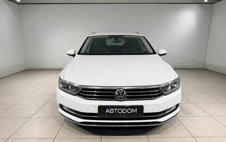 Volkswagen Passat B8 рестайлинг, 2019 год, 1 899 000 рублей, 2 фотография