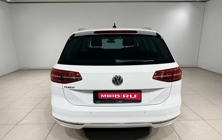 Volkswagen Passat B8 рестайлинг, 2019 год, 1 899 000 рублей, 6 фотография