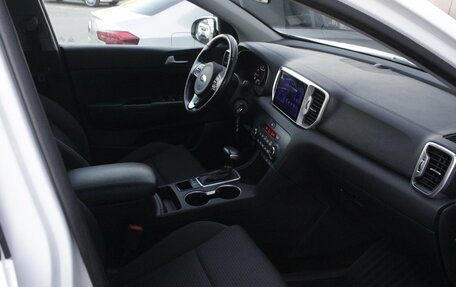KIA Sportage IV рестайлинг, 2018 год, 2 085 000 рублей, 5 фотография