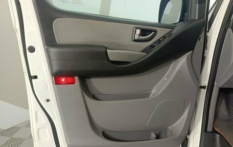Hyundai H-1 II рестайлинг, 2018 год, 2 590 000 рублей, 19 фотография