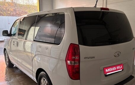 Hyundai H-1 II рестайлинг, 2018 год, 2 590 000 рублей, 6 фотография