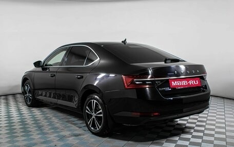 Skoda Superb III рестайлинг, 2019 год, 2 477 000 рублей, 7 фотография