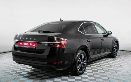 Skoda Superb III рестайлинг, 2019 год, 2 477 000 рублей, 5 фотография