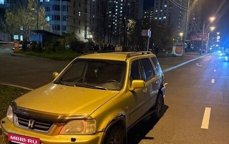 Honda CR-V I рестайлинг, 1999 год, 135 000 рублей, 2 фотография