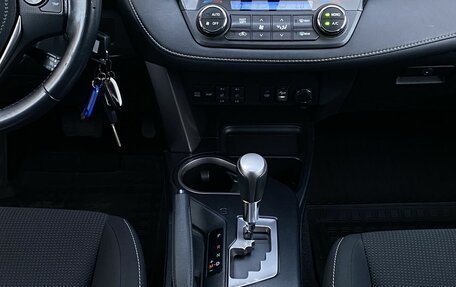 Toyota RAV4, 2017 год, 1 999 000 рублей, 14 фотография
