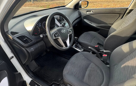 Hyundai Solaris II рестайлинг, 2016 год, 1 000 000 рублей, 4 фотография