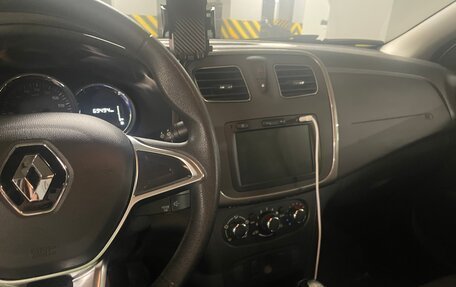 Renault Logan II, 2020 год, 940 000 рублей, 10 фотография