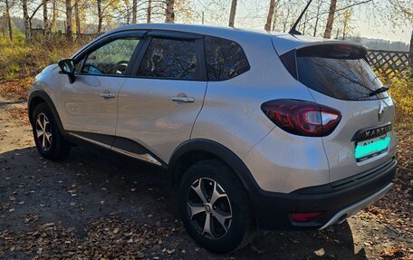 Renault Kaptur I рестайлинг, 2021 год, 1 690 000 рублей, 5 фотография