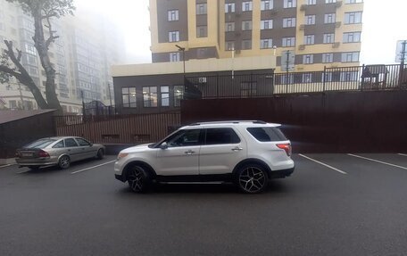 Ford Explorer V рестайлинг, 2012 год, 1 500 000 рублей, 10 фотография