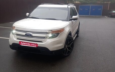 Ford Explorer V рестайлинг, 2012 год, 1 500 000 рублей, 11 фотография