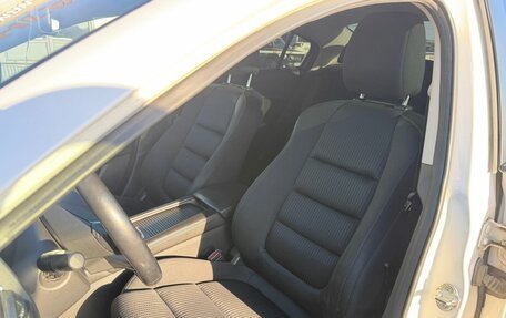 Mazda 6, 2017 год, 1 900 000 рублей, 29 фотография