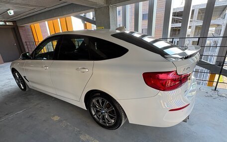 BMW 3 серия, 2018 год, 2 900 000 рублей, 3 фотография