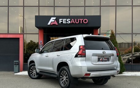 Toyota Land Cruiser Prado 150 рестайлинг, 2018 год, 4 850 000 рублей, 7 фотография