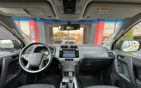Toyota Land Cruiser Prado 150 рестайлинг, 2018 год, 4 850 000 рублей, 12 фотография