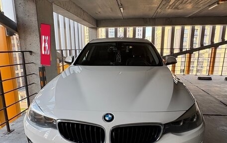 BMW 3 серия, 2018 год, 2 900 000 рублей, 2 фотография