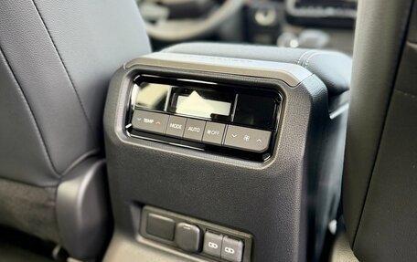 Toyota Land Cruiser Prado, 2024 год, 9 500 000 рублей, 12 фотография