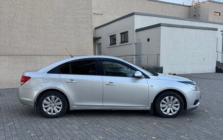 Chevrolet Cruze II, 2011 год, 500 000 рублей, 2 фотография