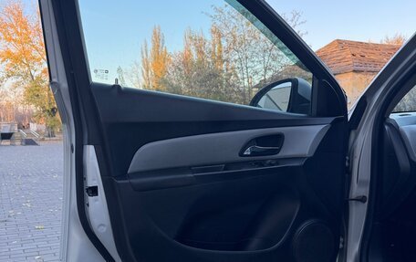 Chevrolet Cruze II, 2011 год, 500 000 рублей, 9 фотография