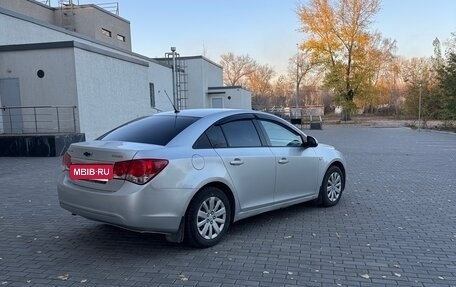 Chevrolet Cruze II, 2011 год, 500 000 рублей, 3 фотография