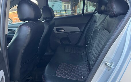 Chevrolet Cruze II, 2011 год, 500 000 рублей, 12 фотография