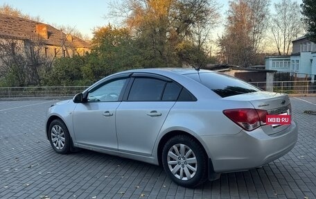Chevrolet Cruze II, 2011 год, 500 000 рублей, 5 фотография