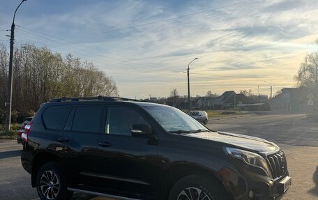 Toyota Land Cruiser Prado 150 рестайлинг, 2014 год, 3 000 000 рублей, 2 фотография
