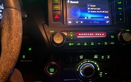 Toyota Land Cruiser Prado 150 рестайлинг, 2014 год, 3 000 000 рублей, 11 фотография