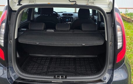 KIA Soul II рестайлинг, 2015 год, 1 400 000 рублей, 22 фотография