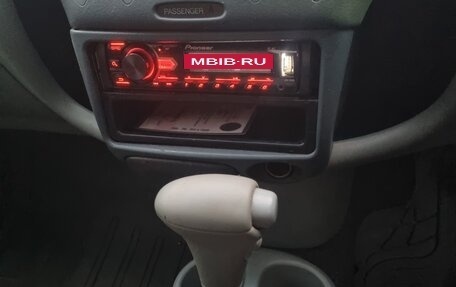 Toyota Vitz, 2001 год, 399 999 рублей, 15 фотография