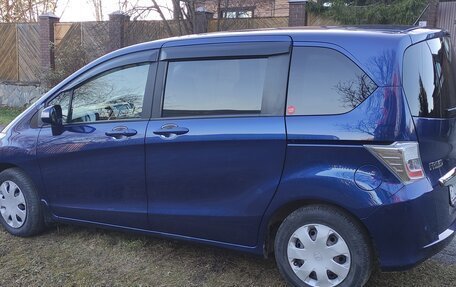 Honda Freed I, 2012 год, 1 050 000 рублей, 7 фотография