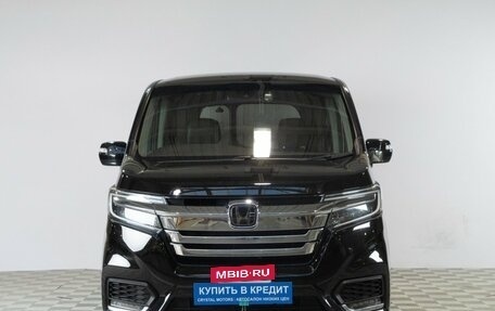 Honda Stepwgn IV рестайлинг, 2019 год, 3 249 000 рублей, 3 фотография