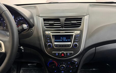 Hyundai Solaris II рестайлинг, 2016 год, 1 070 000 рублей, 14 фотография