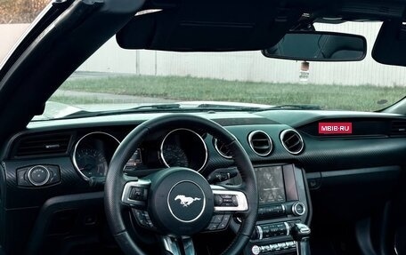 Ford Mustang VI рестайлинг, 2016 год, 2 600 000 рублей, 2 фотография