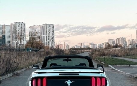 Ford Mustang VI рестайлинг, 2016 год, 2 600 000 рублей, 8 фотография