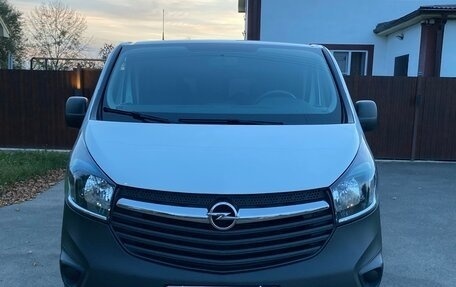 Opel Vivaro B, 2017 год, 2 100 000 рублей, 3 фотография