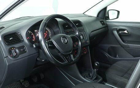 Volkswagen Polo VI (EU Market), 2016 год, 849 000 рублей, 19 фотография