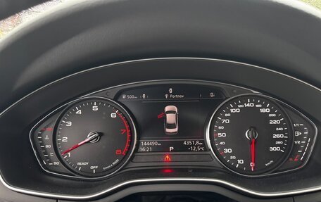 Audi A4, 2019 год, 2 100 000 рублей, 9 фотография