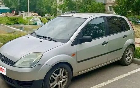 Ford Fiesta, 2005 год, 280 000 рублей, 2 фотография
