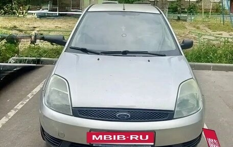 Ford Fiesta, 2005 год, 280 000 рублей, 3 фотография