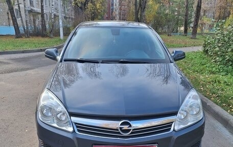 Opel Astra H, 2010 год, 600 000 рублей, 1 фотография