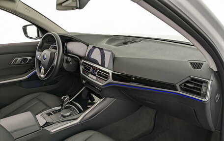 BMW 3 серия, 2020 год, 3 300 000 рублей, 11 фотография