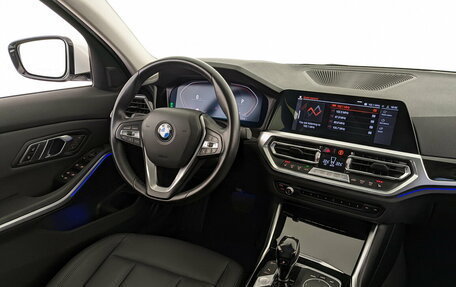 BMW 3 серия, 2020 год, 3 300 000 рублей, 25 фотография