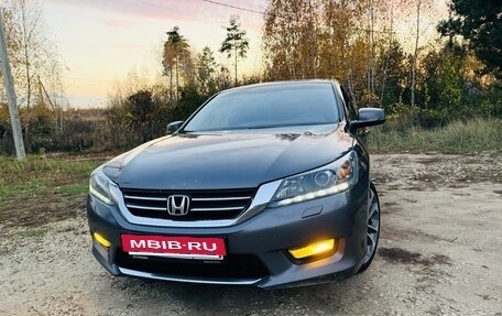 Honda Accord IX рестайлинг, 2013 год, 1 430 000 рублей, 9 фотография