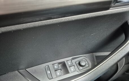 Skoda Karoq I, 2021 год, 2 300 000 рублей, 15 фотография
