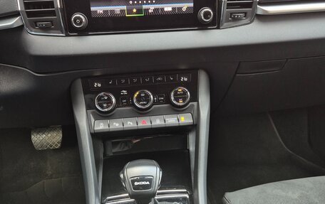 Skoda Karoq I, 2021 год, 2 300 000 рублей, 22 фотография