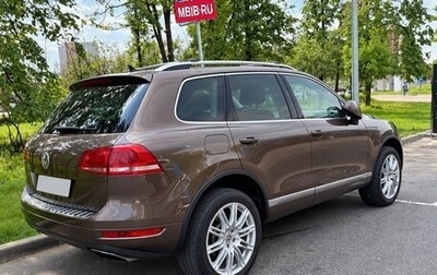 Volkswagen Touareg III, 2011 год, 1 950 000 рублей, 1 фотография